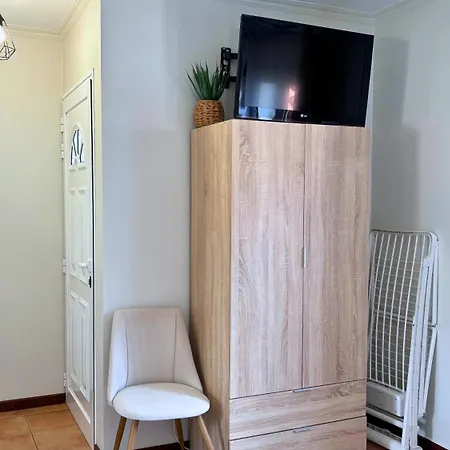 Island Loft By Sam *