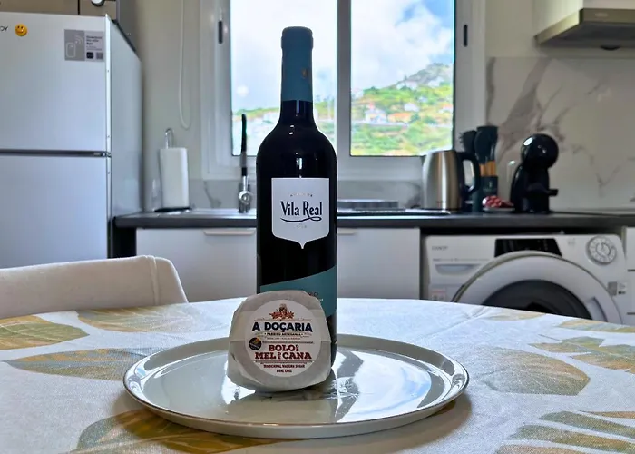 Island Loft By Sam *